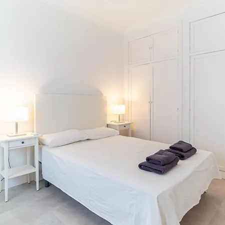 Trendyhomes Center Apartment