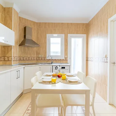 Trendyhomes Center Apartment *