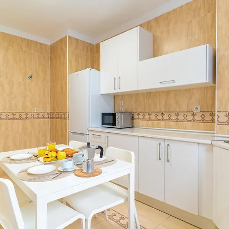 Trendyhomes Center Apartment