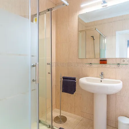 Trendyhomes Center Apartment